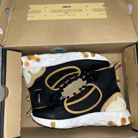 Nike React, Mens 7.5 - Picture 5 of 15